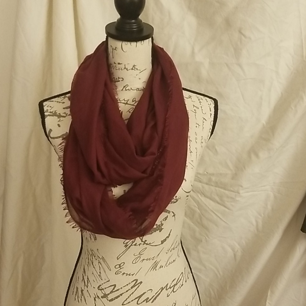 Wine infinity scarf